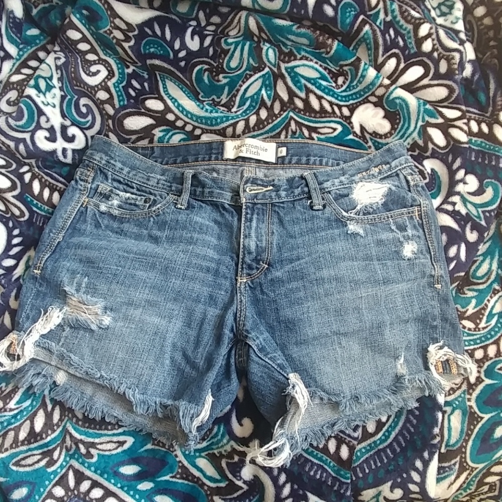 Abercrombie & Fitch distressed denim shorts